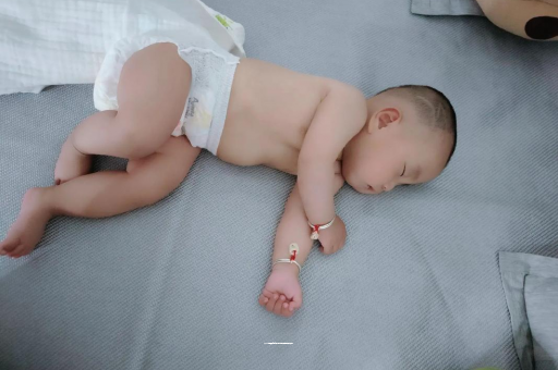 灌南宝宝口水多怎么回事